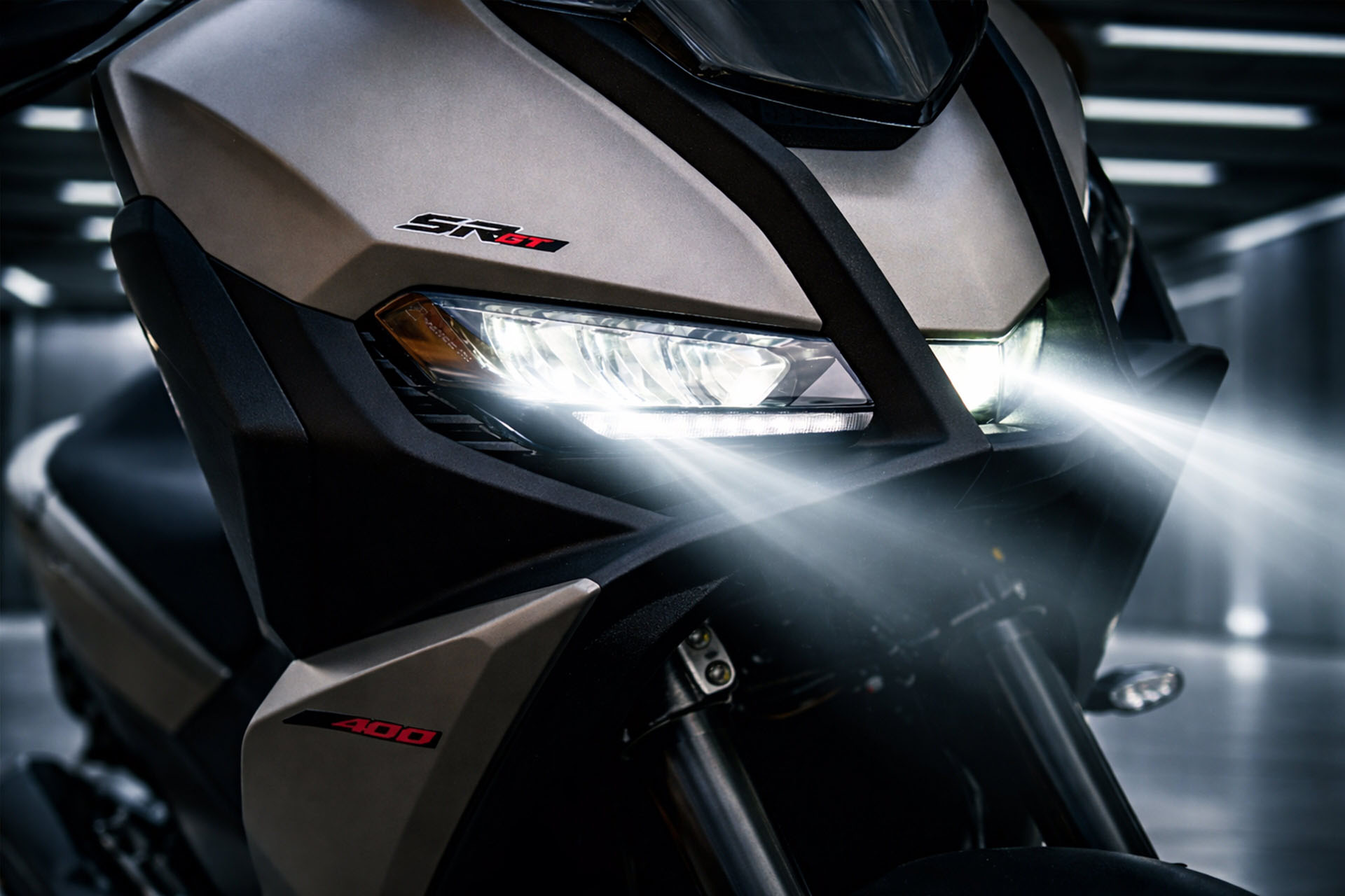 2027 Aprilia SR GT 400 11
