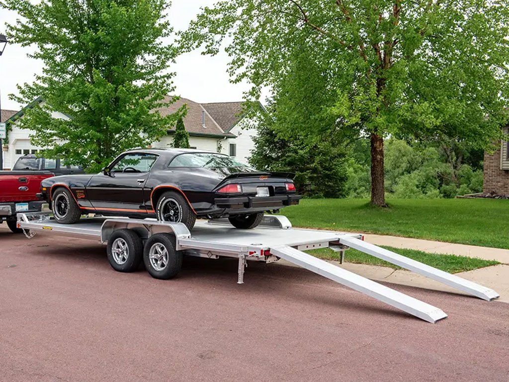 2024 ALUMA 8200 Wide Body Series Trailers 216 in. in North Bend, Oregon - Photo 4