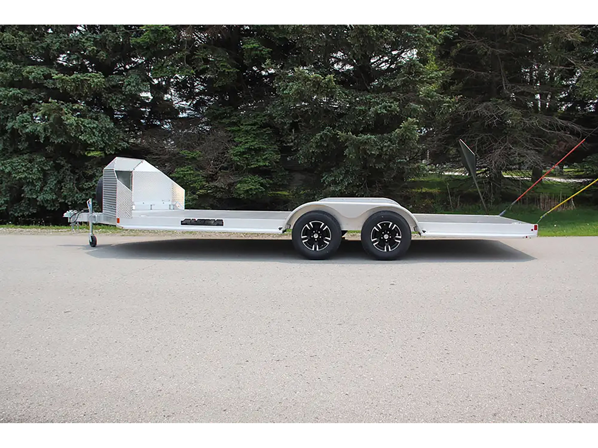 2025 ALUMA Executive 8200 XL Series Trailers 228 in. in North Bend, Oregon - Photo 3