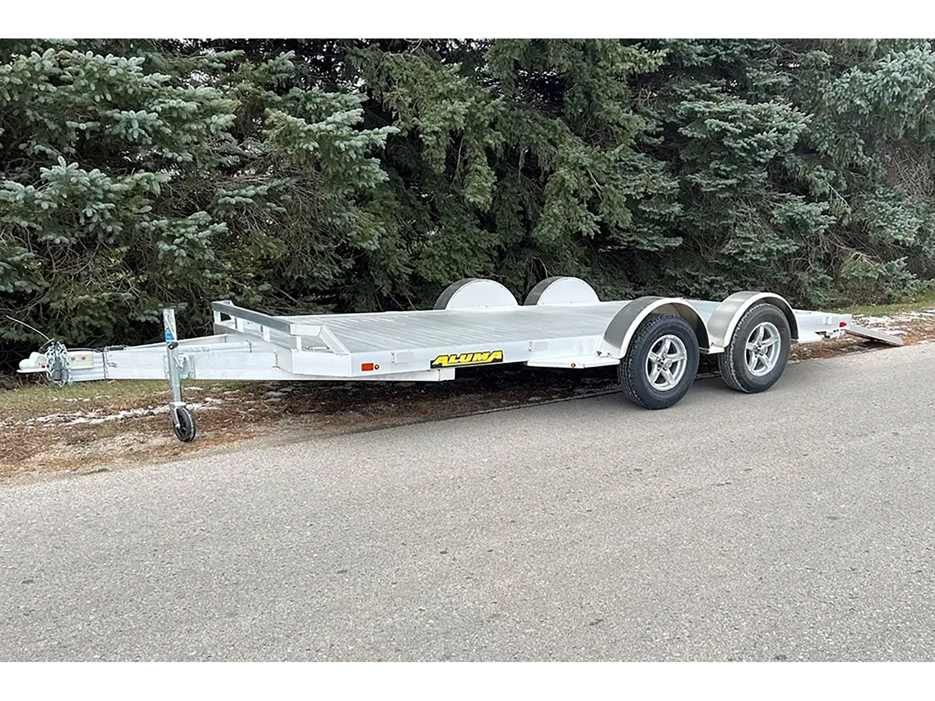 2025 ALUMA 8200 Series Tandem Axle Trailers 192 in. in North Bend, Oregon - Photo 4