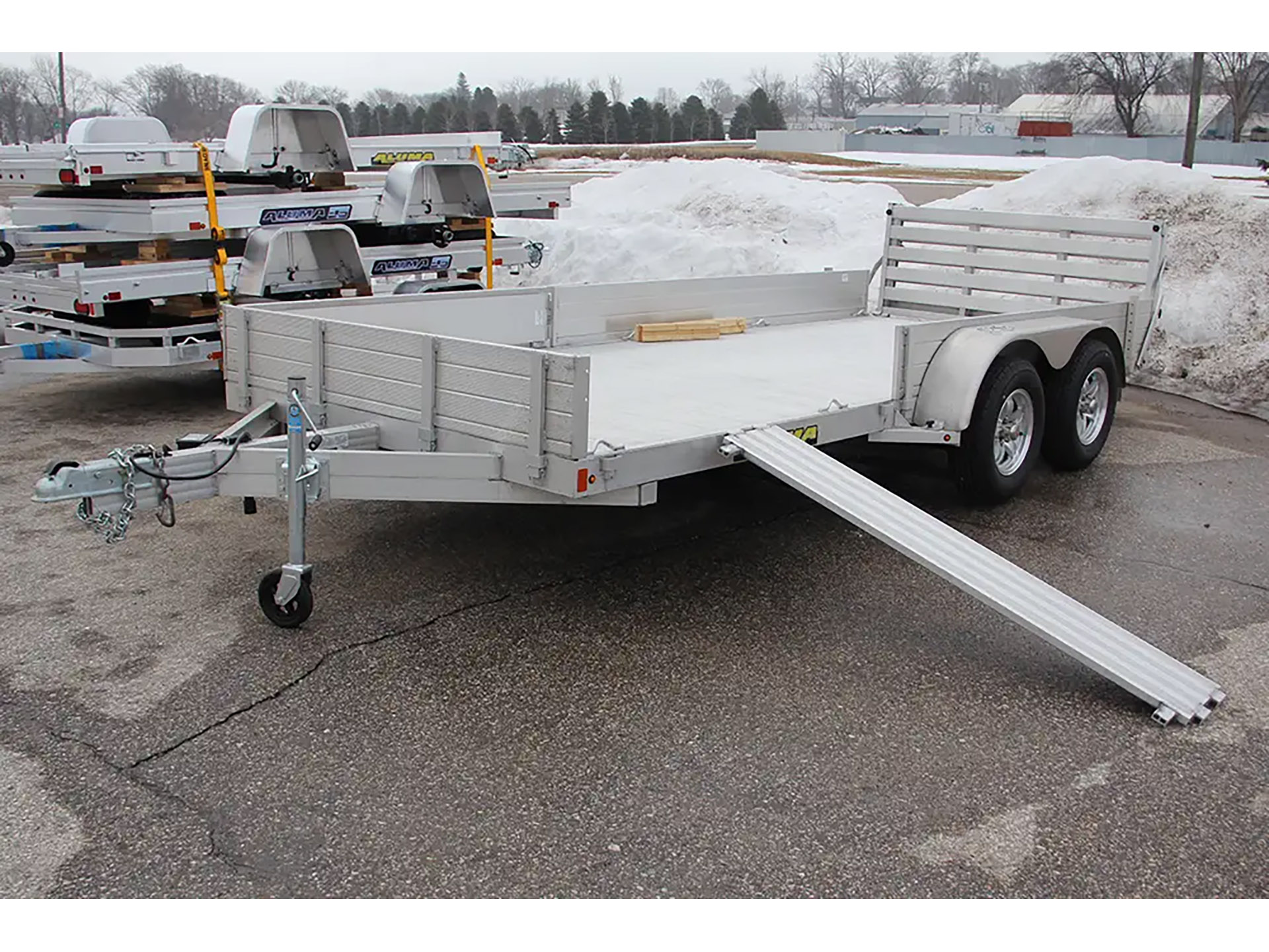 2025 ALUMA 81 Series Tandem Axle Utility Trailers Bi-fold Tailgate Side Ramp 241 in. in North Bend, Oregon - Photo 5