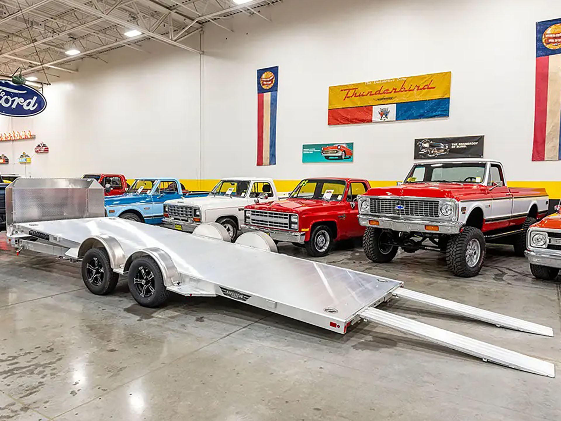 2025 ALUMA Executive 8200LP Tilt Series Trailers 246 in. in North Bend, Oregon - Photo 8