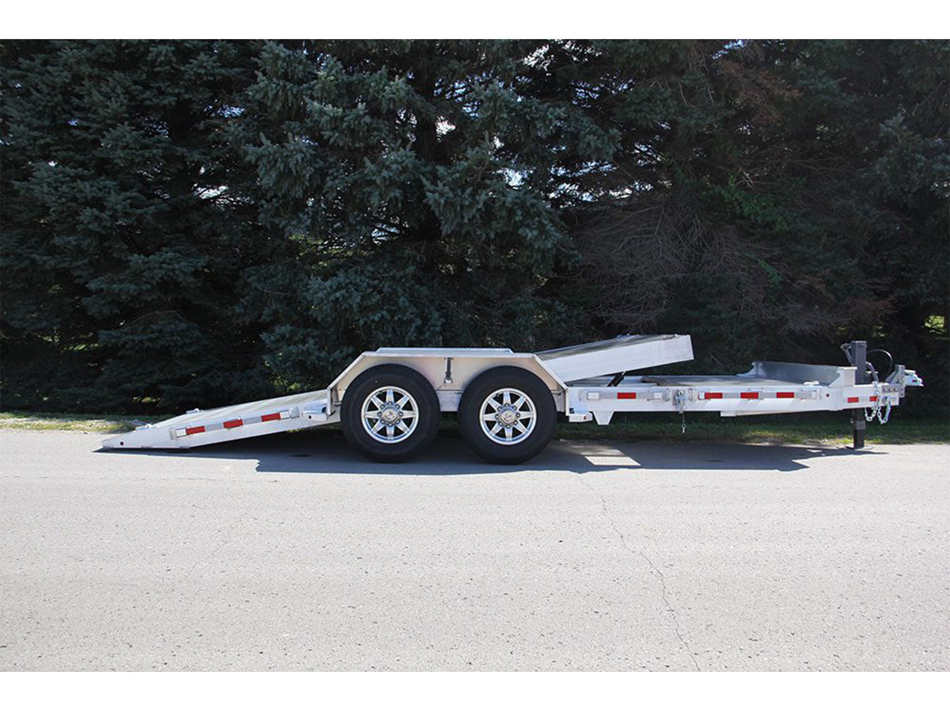 2025 ALUMA 8200 Super Heavy Tandem Axle Tilt Utility Trailers 224 in. in North Bend, Oregon - Photo 5