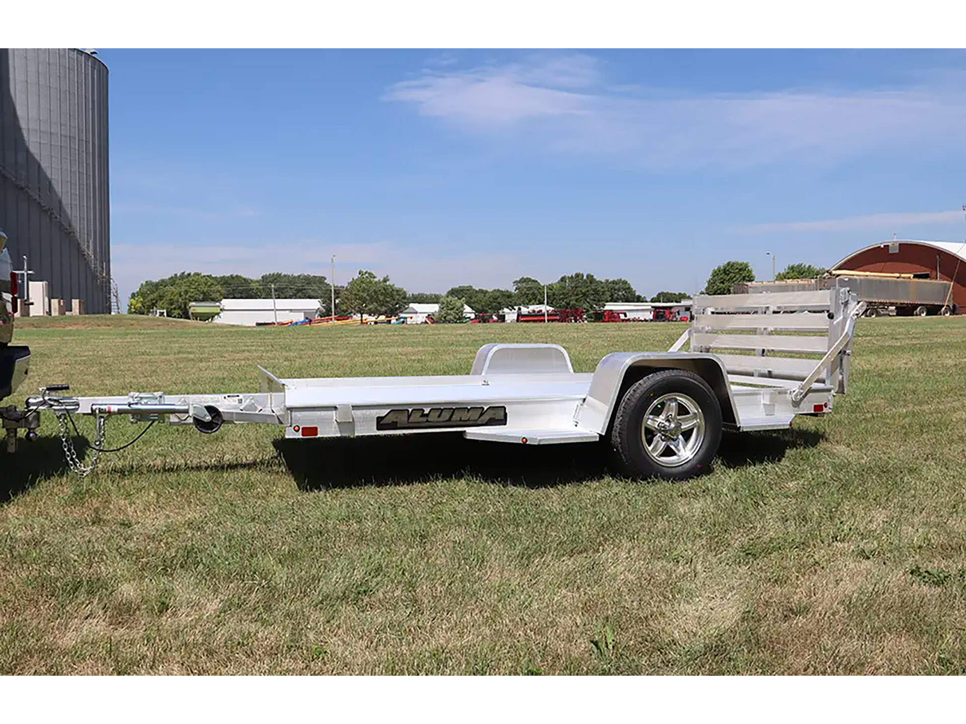 2025 ALUMA Executive Series Utility Trailers Bi-fold Tailgate - EX-6310S in North Bend, Oregon - Photo 5