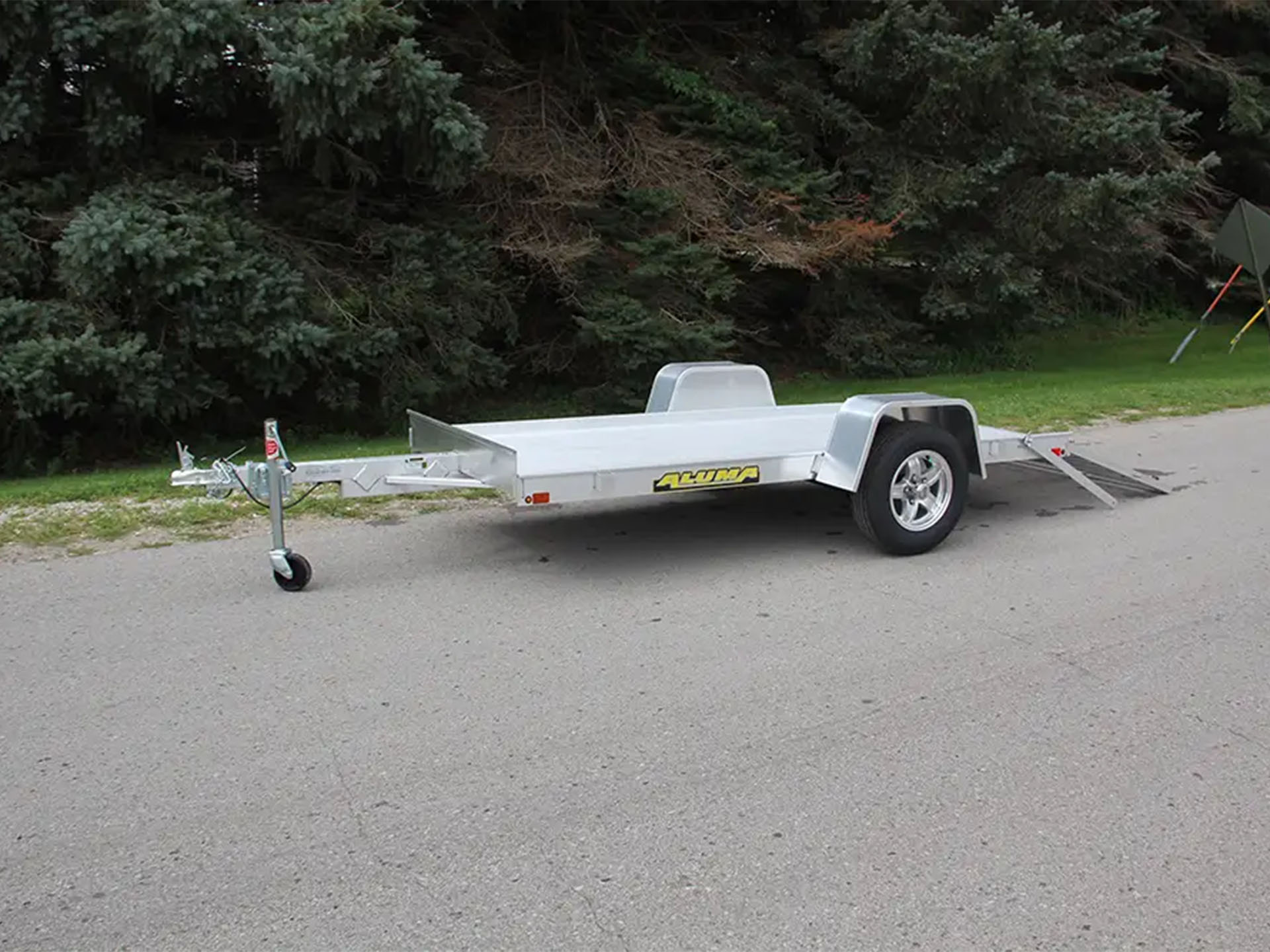 2025 ALUMA Single Axle Utility Trailers - 5410 in North Bend, Oregon - Photo 4