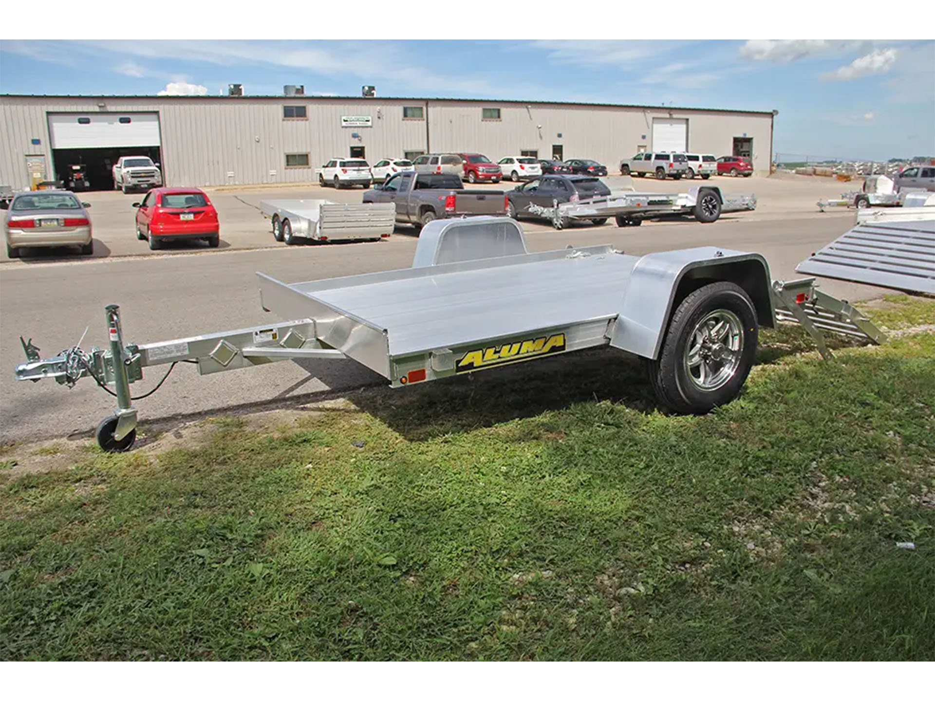 2025 ALUMA Single Axle Utility Trailers Bi-fold Tailgate - 638 in North Bend, Oregon - Photo 3