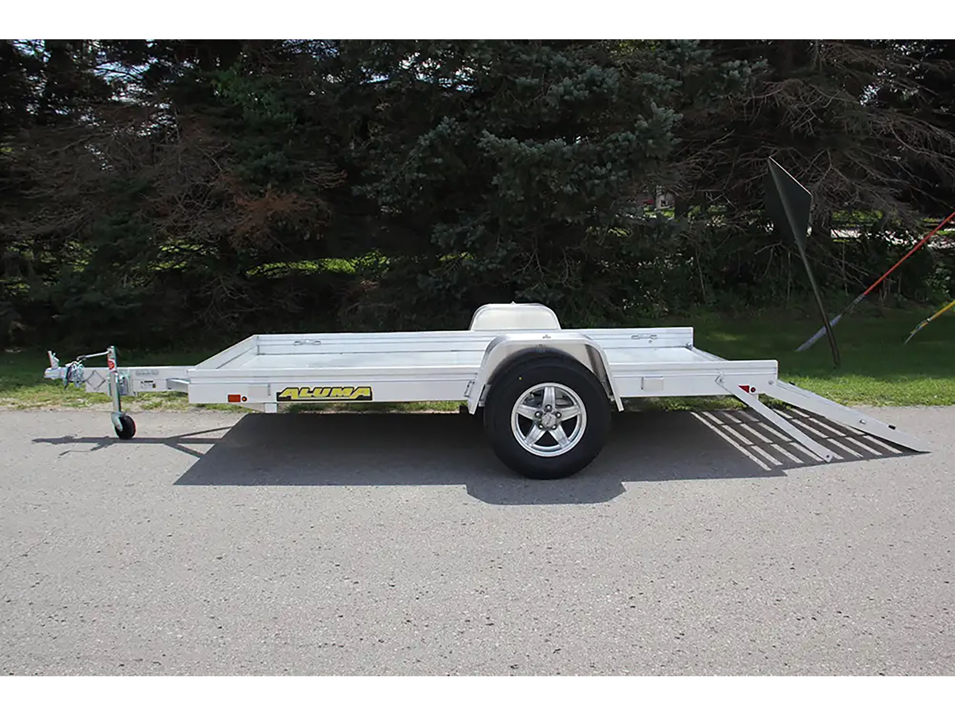 2025 ALUMA Single Heavy Axle Utility Trailers No Brakes - 6310H in North Bend, Oregon - Photo 2