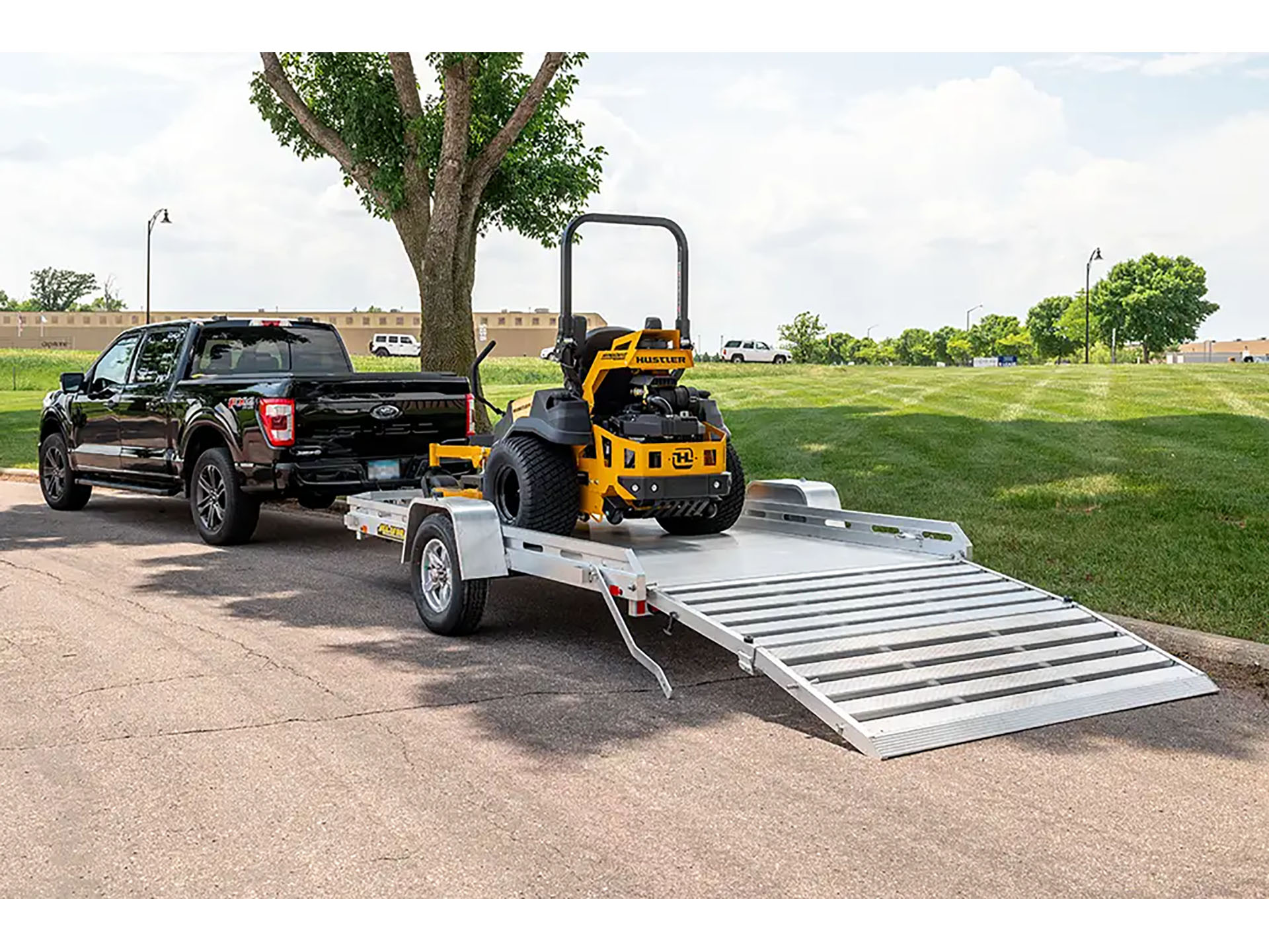 2025 ALUMA Single Heavy Axle Utility Trailers No Brakes Bi-fold Tailgate - 7712H in North Bend, Oregon - Photo 3