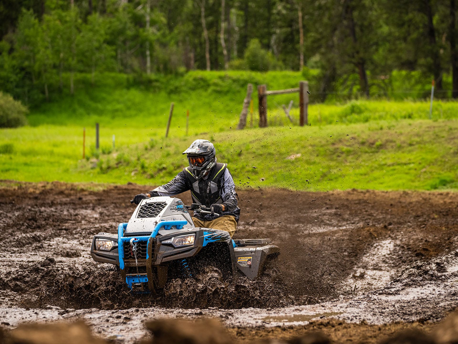 2023 Arctic Cat Alterra 600 Mud Pro in Kaukauna, Wisconsin - Photo 4