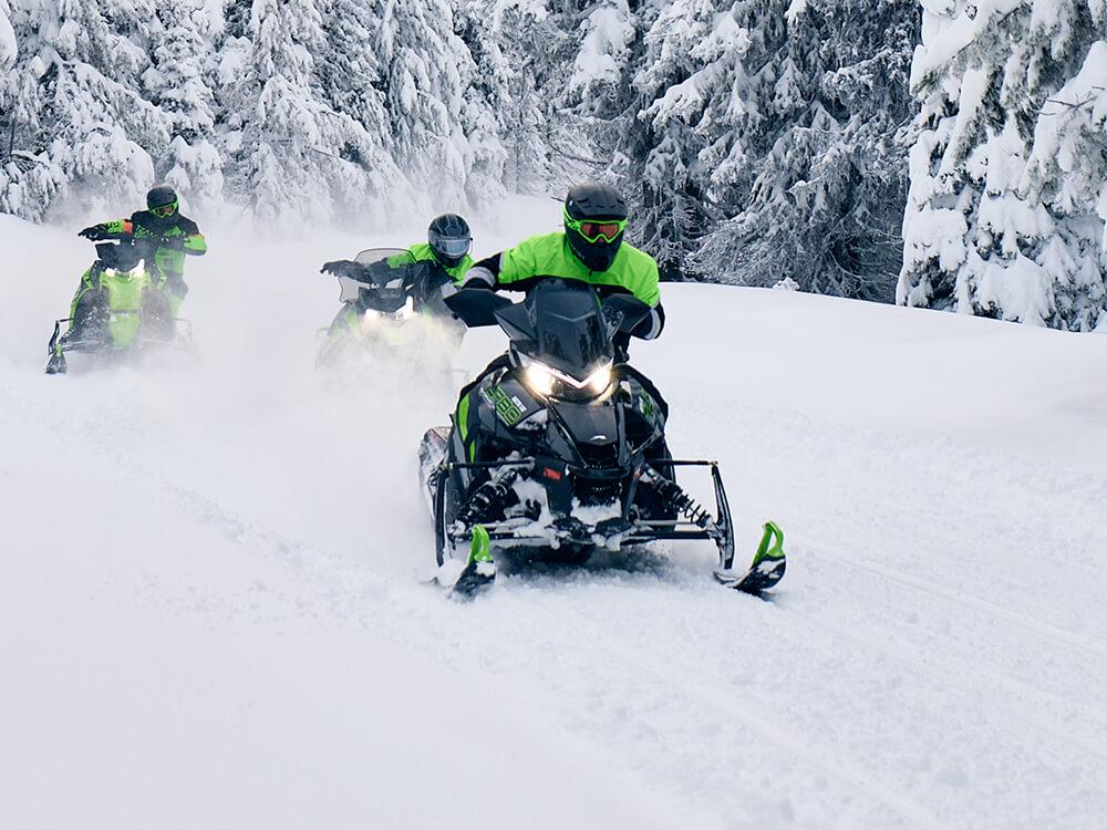New 2027 Arctic Cat Thundercat 146 ES | Snowmobiles in Kaukauna WI