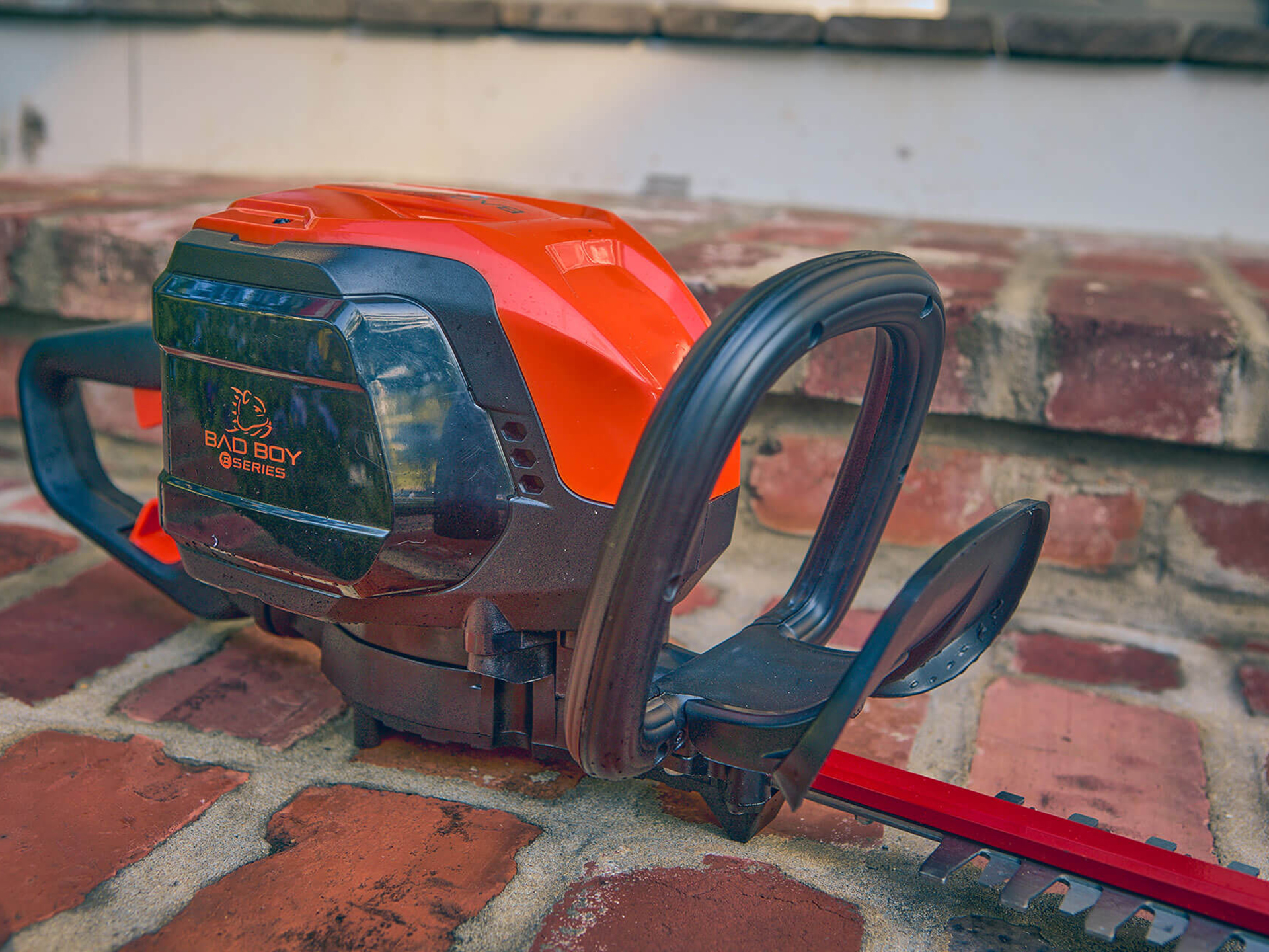 Bad Boy Mowers 80V Hedge Trimmer in Marionville, Missouri - Photo 2