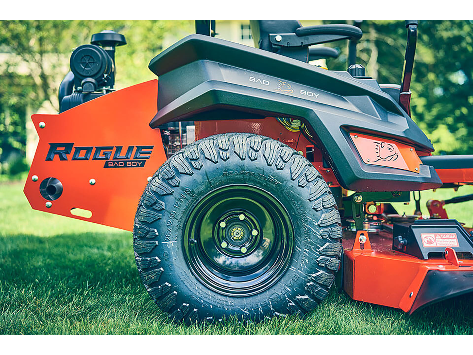2024 Bad Boy Mowers Rogue 72 in. Kawasaki FX1000 35 hp Rear Discharge in Topeka, Kansas - Photo 14