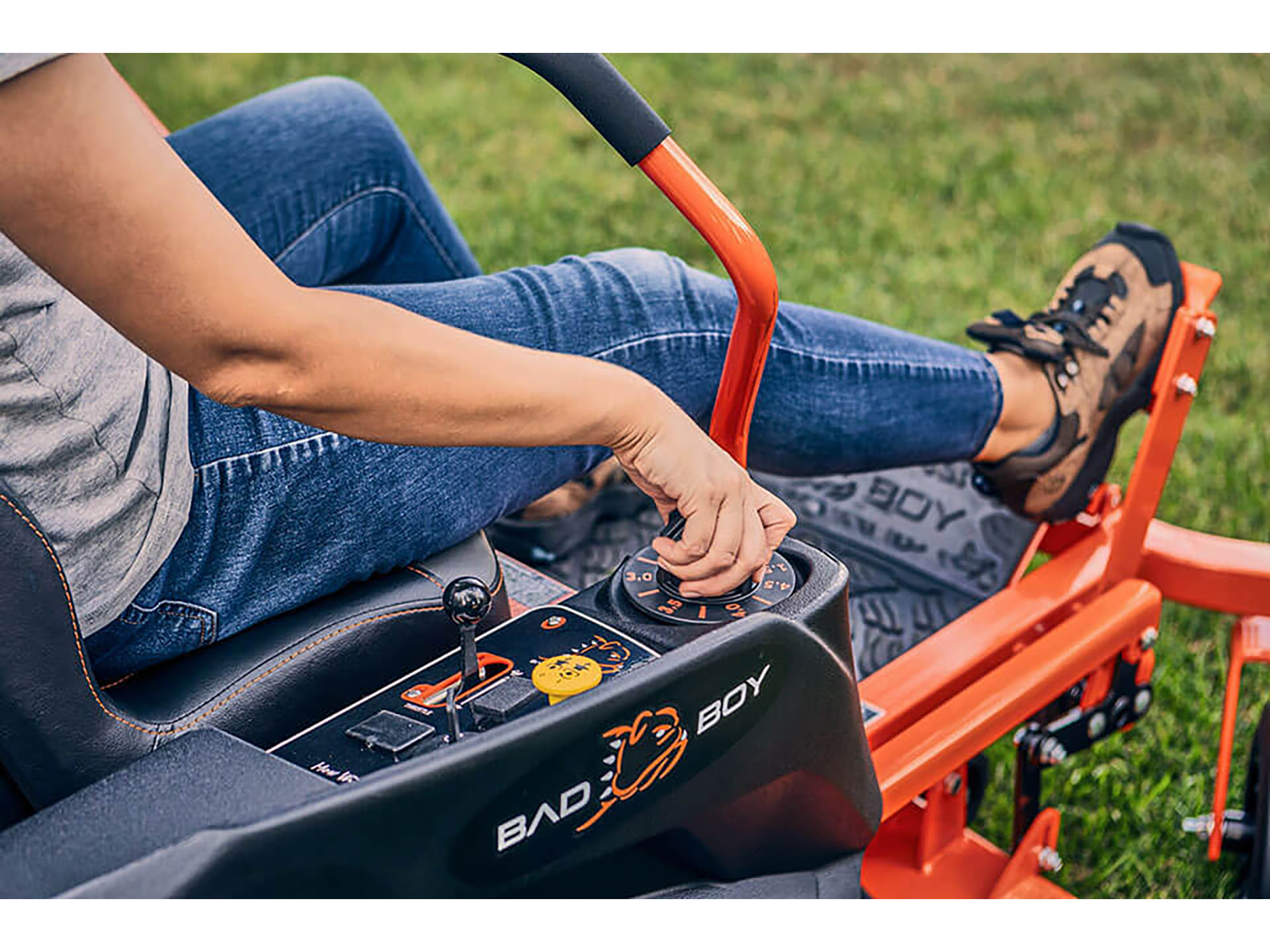 2024 Bad Boy Mowers MZ Rambler 42 in. Briggs EX1900 19 hp in Gaylord, Michigan - Photo 11