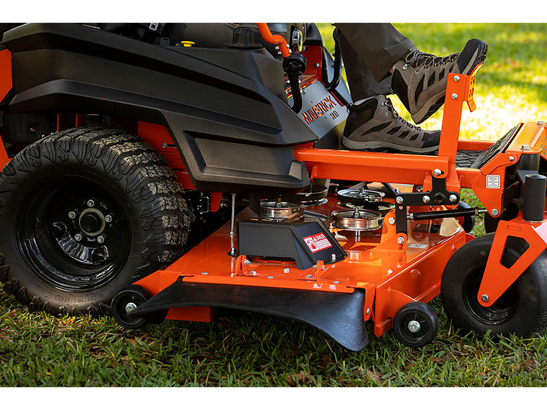 2024 Bad Boy Mowers Maverick HD 60 in. Vanguard EFI 28 hp in Topeka, Kansas - Photo 10