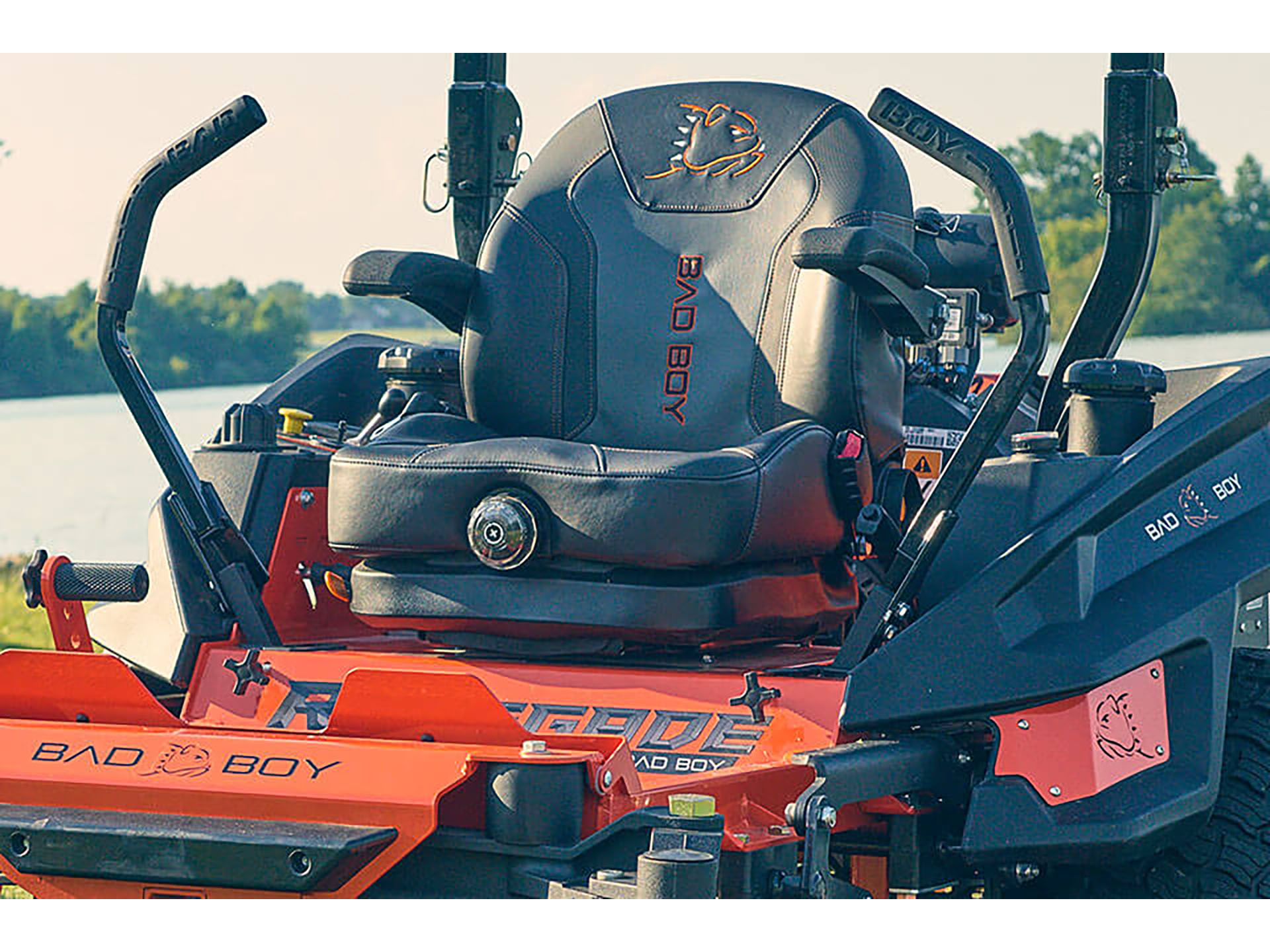 2025 Bad Boy Mowers Renegade Gas 72 in. Kohler EFI 38.5 hp in Topeka, Kansas - Photo 10