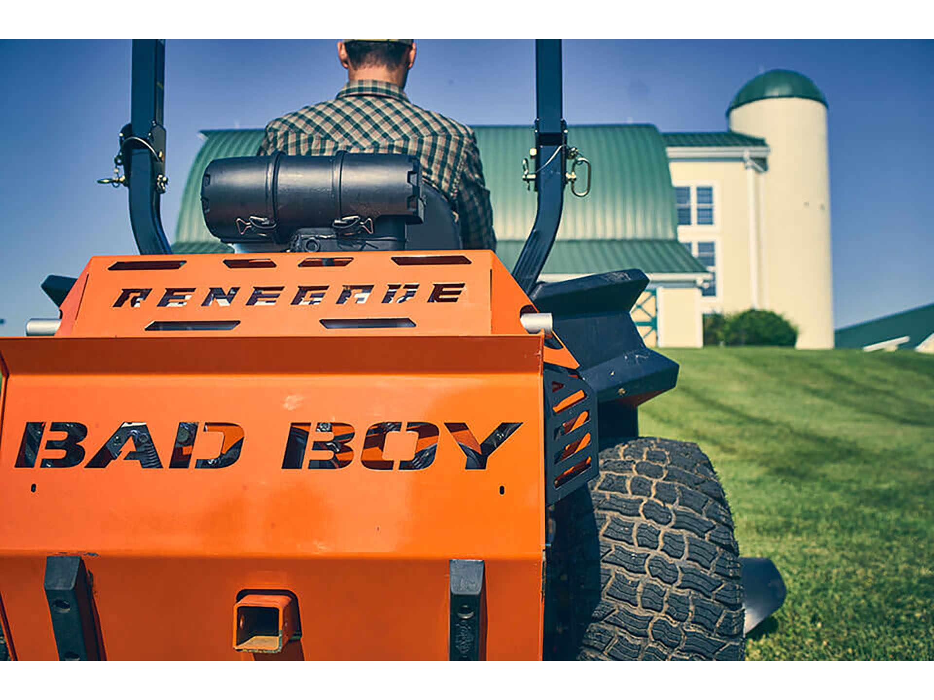 2025 Bad Boy Mowers Renegade Gas 72 in. Kohler EFI 38.5 hp in Topeka, Kansas - Photo 11