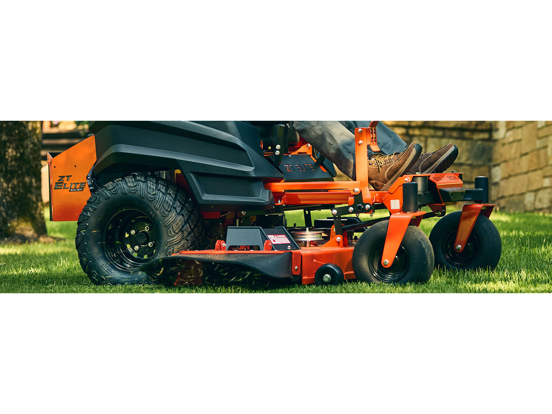 2025 Bad Boy Mowers ZT Elite 54 in. Kohler Pro 7000 KT745 26 hp in Topeka, Kansas - Photo 9