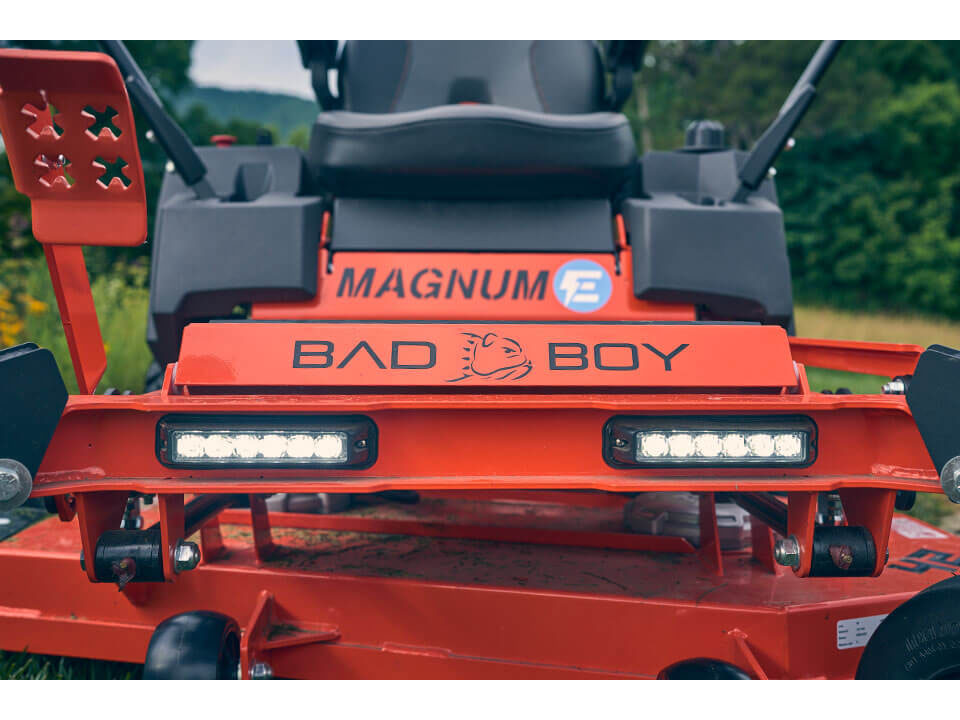 2025 Bad Boy Mowers E-Magnum 42 in. Electric in Gaylord, Michigan - Photo 5