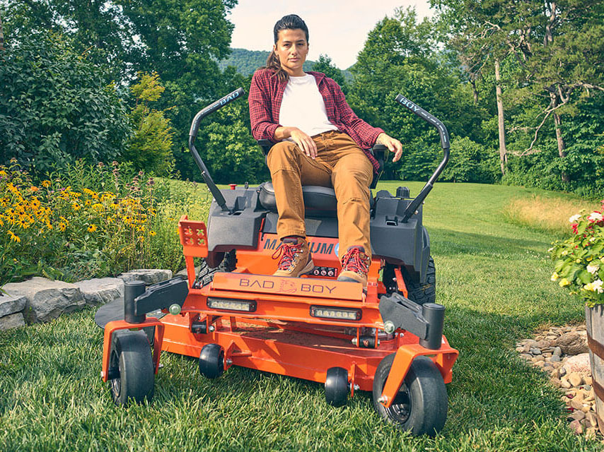 2025 Bad Boy Mowers E-Magnum 42 in. Electric in Gaylord, Michigan - Photo 10