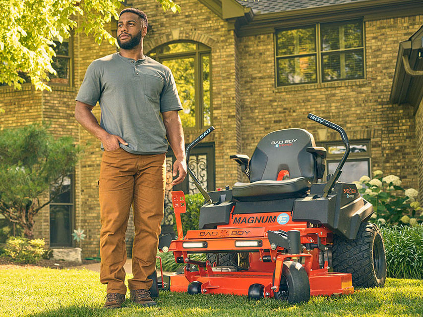 2025 Bad Boy Mowers E-Magnum 42 in. Electric in Gaylord, Michigan - Photo 12