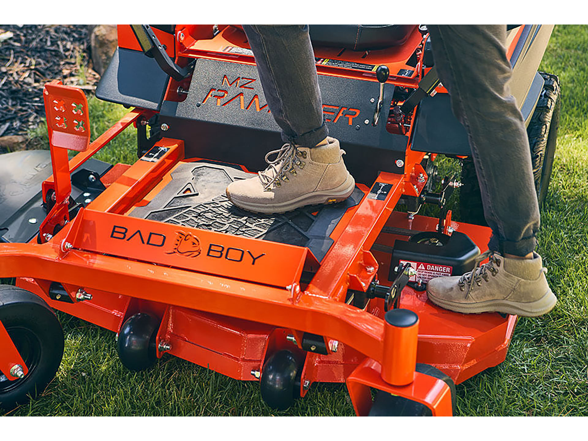 2025 Bad Boy Mowers MZ Rambler 42 in. Briggs EX1900 19 hp in Topeka, Kansas - Photo 12