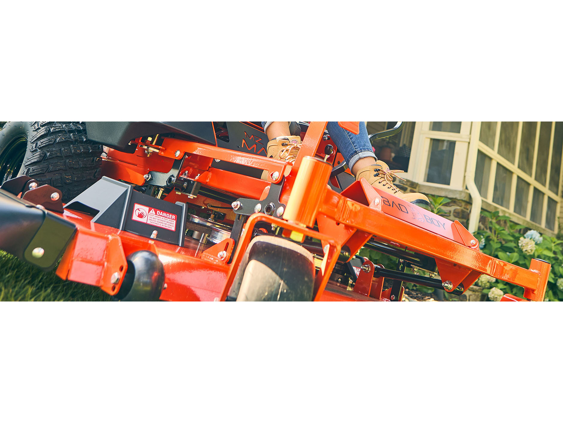 2025 Bad Boy Mowers MZ Magnum 54 in. Briggs CXI25 25 hp in Topeka, Kansas - Photo 9