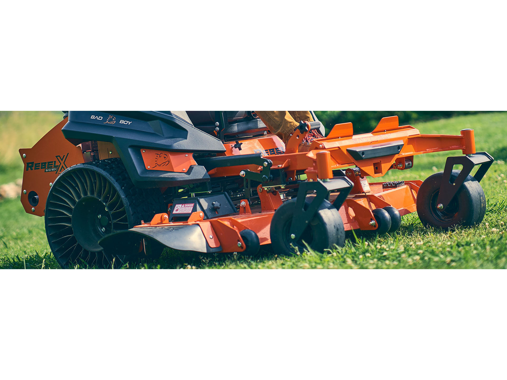 2025 Bad Boy Mowers Rebel X 72 in. Kawasaki FX1000 EFI 38.5 hp Rear Tweels in Topeka, Kansas - Photo 9