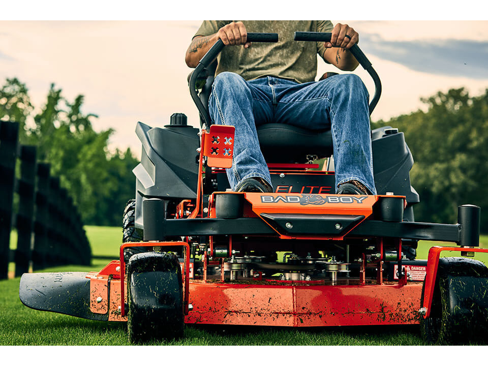 2026 Bad Boy Mowers ZT Elite 60 in. Kohler Pro 7000 KT726 26 hp in Gaylord, Michigan - Photo 15