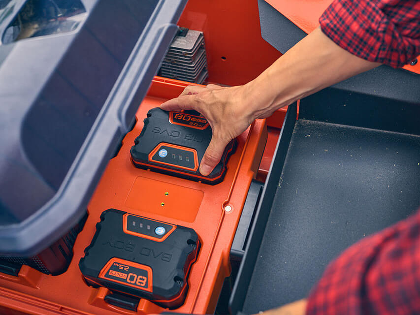 2026 Bad Boy Mowers E-Magnum 42 in. Electric in Gaylord, Michigan - Photo 5