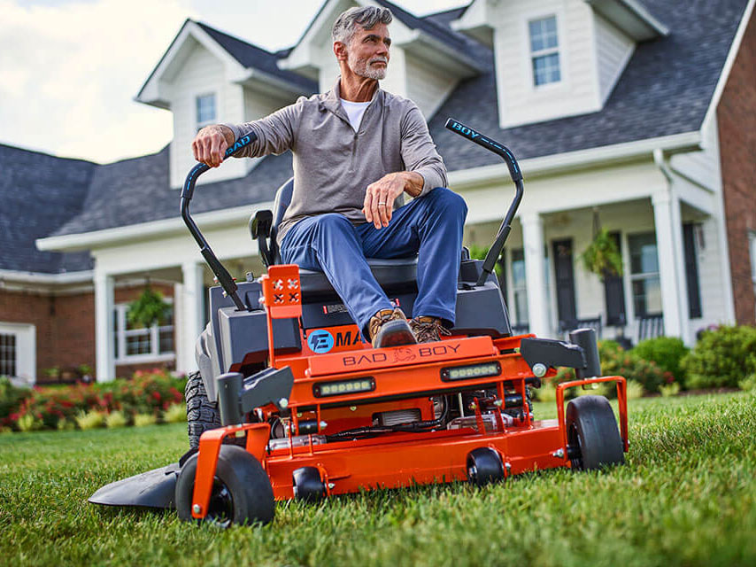 2026 Bad Boy Mowers E-Magnum 42 in. Electric in Gaylord, Michigan - Photo 8
