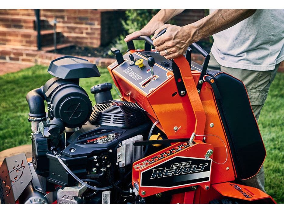 2026 Bad Boy Mowers Revolt 61 in. Kawasaki FX850V 27 hp in Gaylord, Michigan - Photo 10