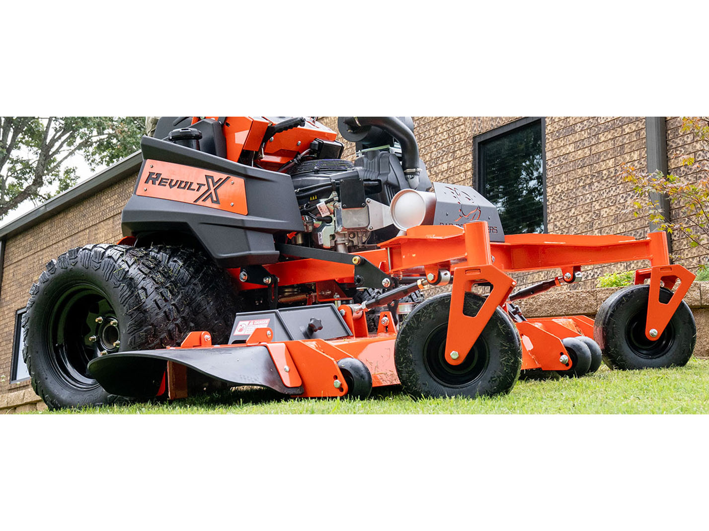 2025 Bad Boy Mowers Revolt X 72 in. Vanguard EFI 40 hp in Gaylord, Michigan - Photo 9