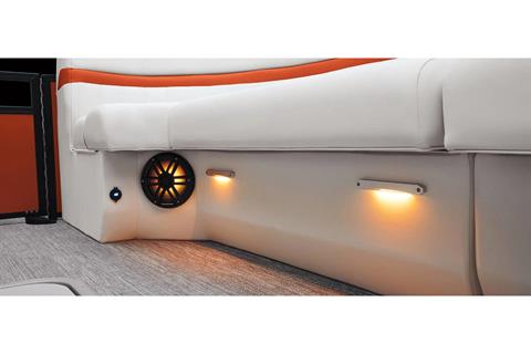 2025 Bennington 24 LXSFBC in Saint Cloud, Minnesota - Photo 15