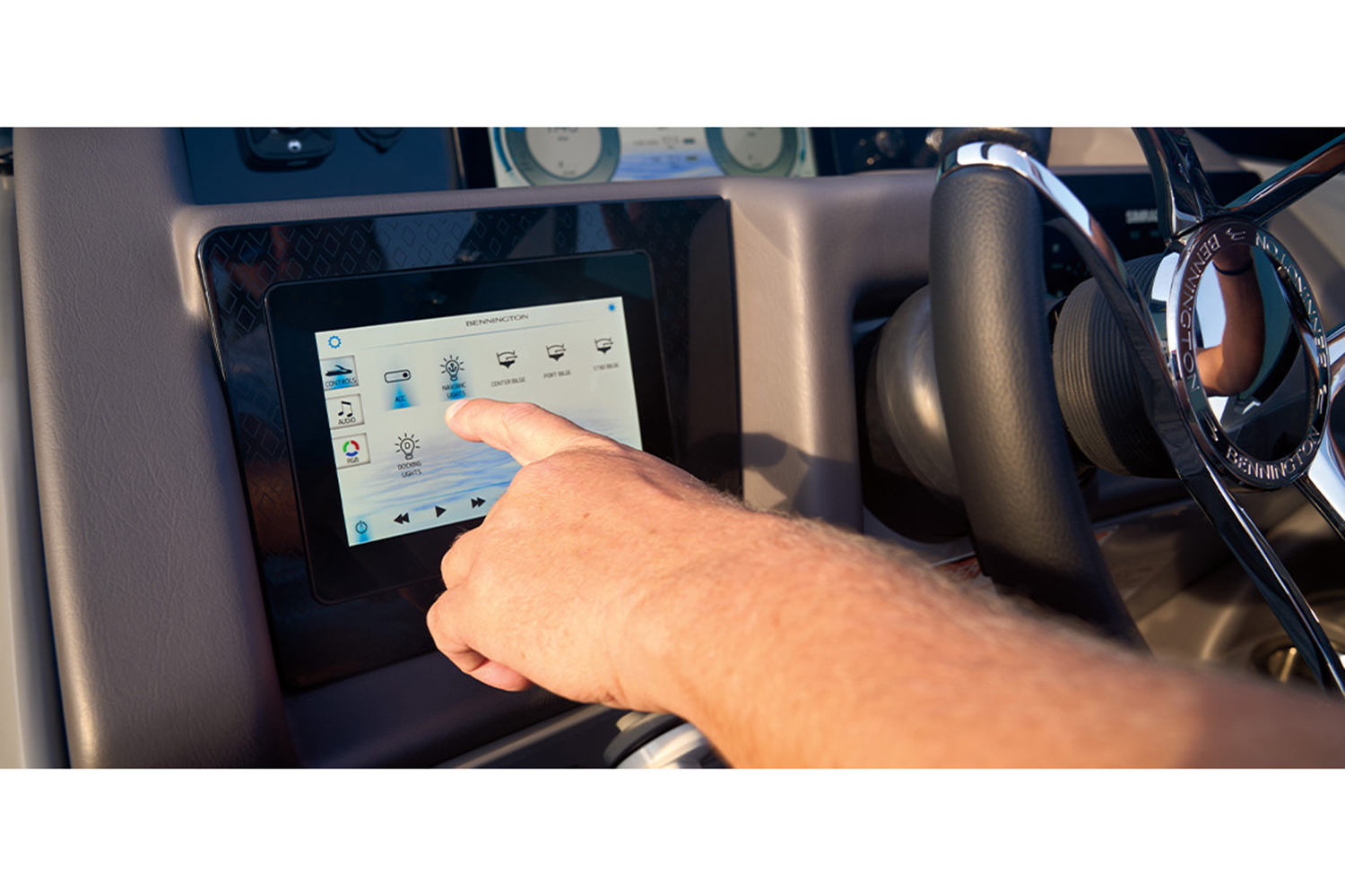 2025 Bennington 25 RXFB in Saint Cloud, Minnesota - Photo 13