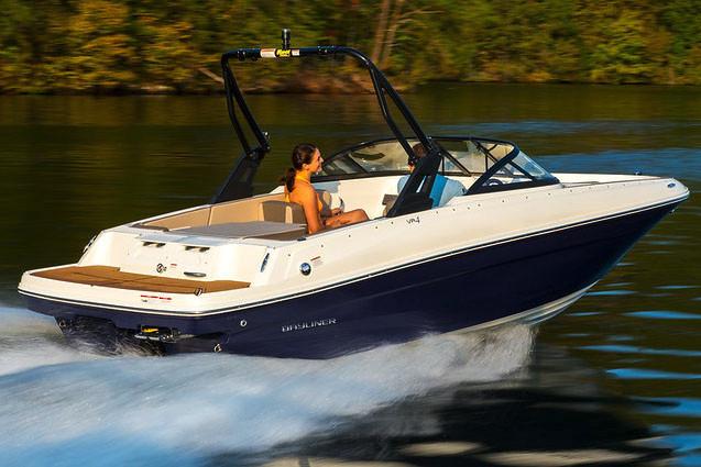 2019 Bayliner VR4 Bowrider I/O in Kaukauna, Wisconsin - Photo 29