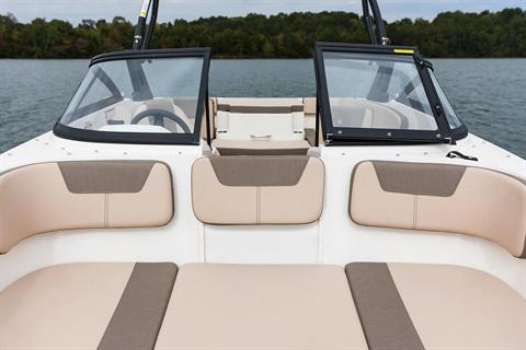 2019 Bayliner VR4 Bowrider I/O in Kaukauna, Wisconsin - Photo 34