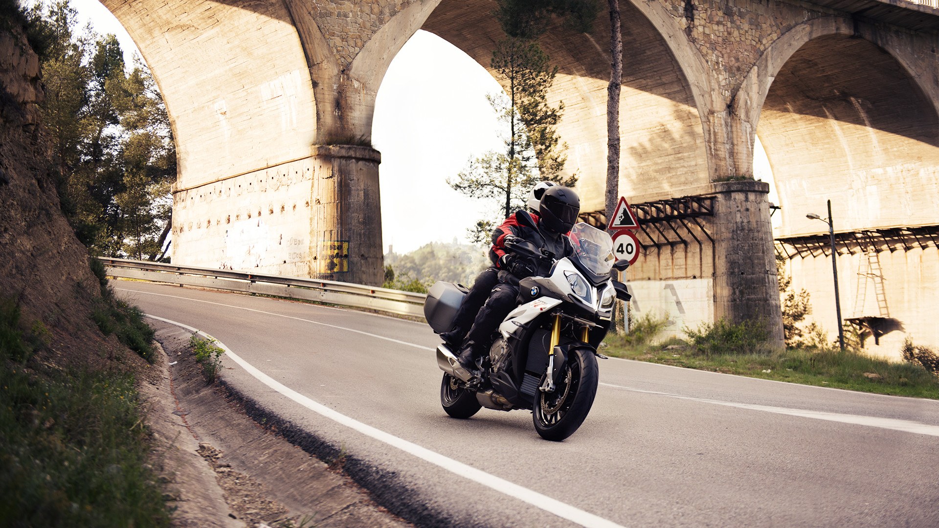 2016 BMW S 1000 XR 9