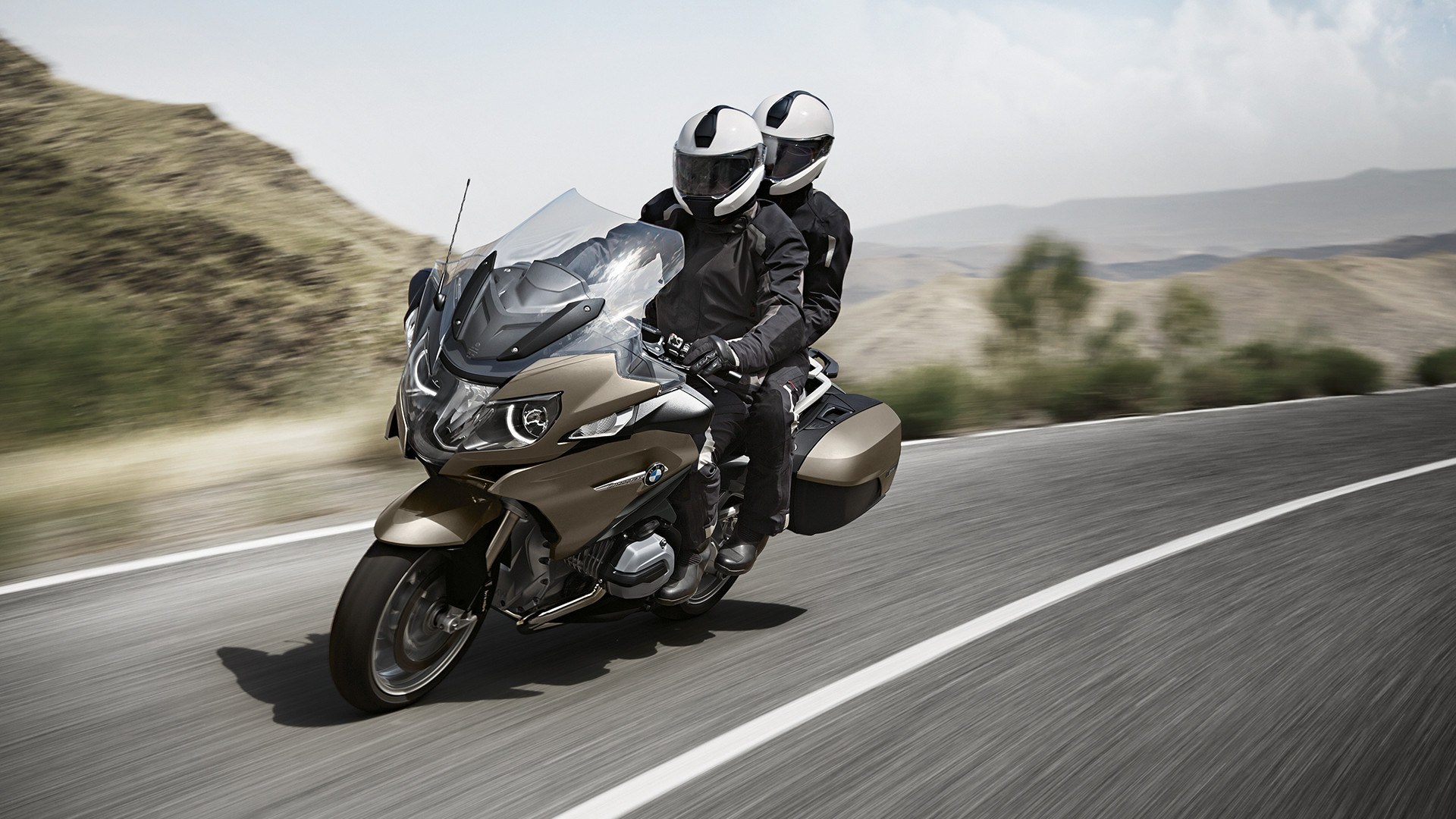 2016 BMW R 1200 RT in West Bridgewater, Massachusetts - Photo 4