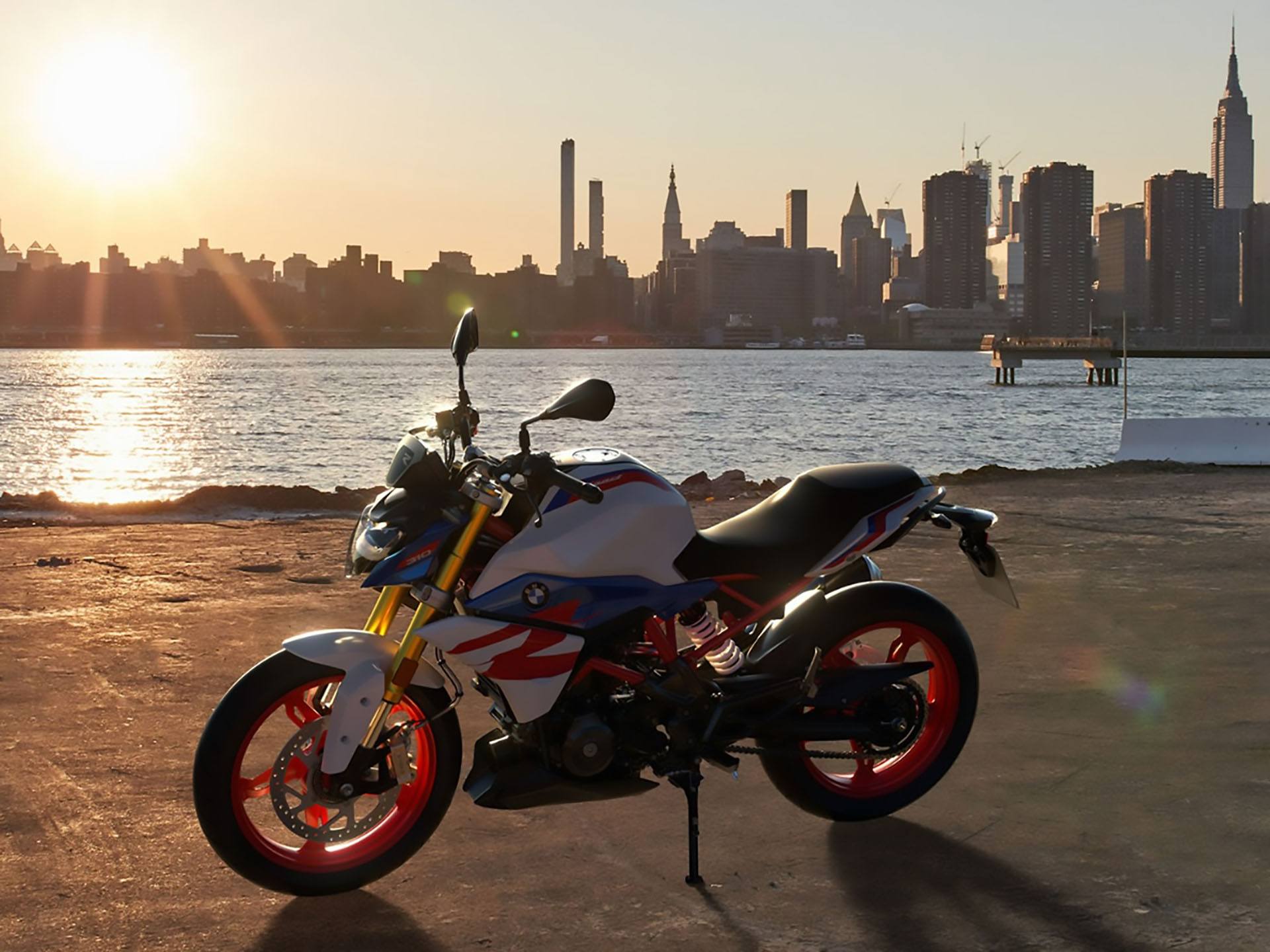 2023 BMW G 310 R 3