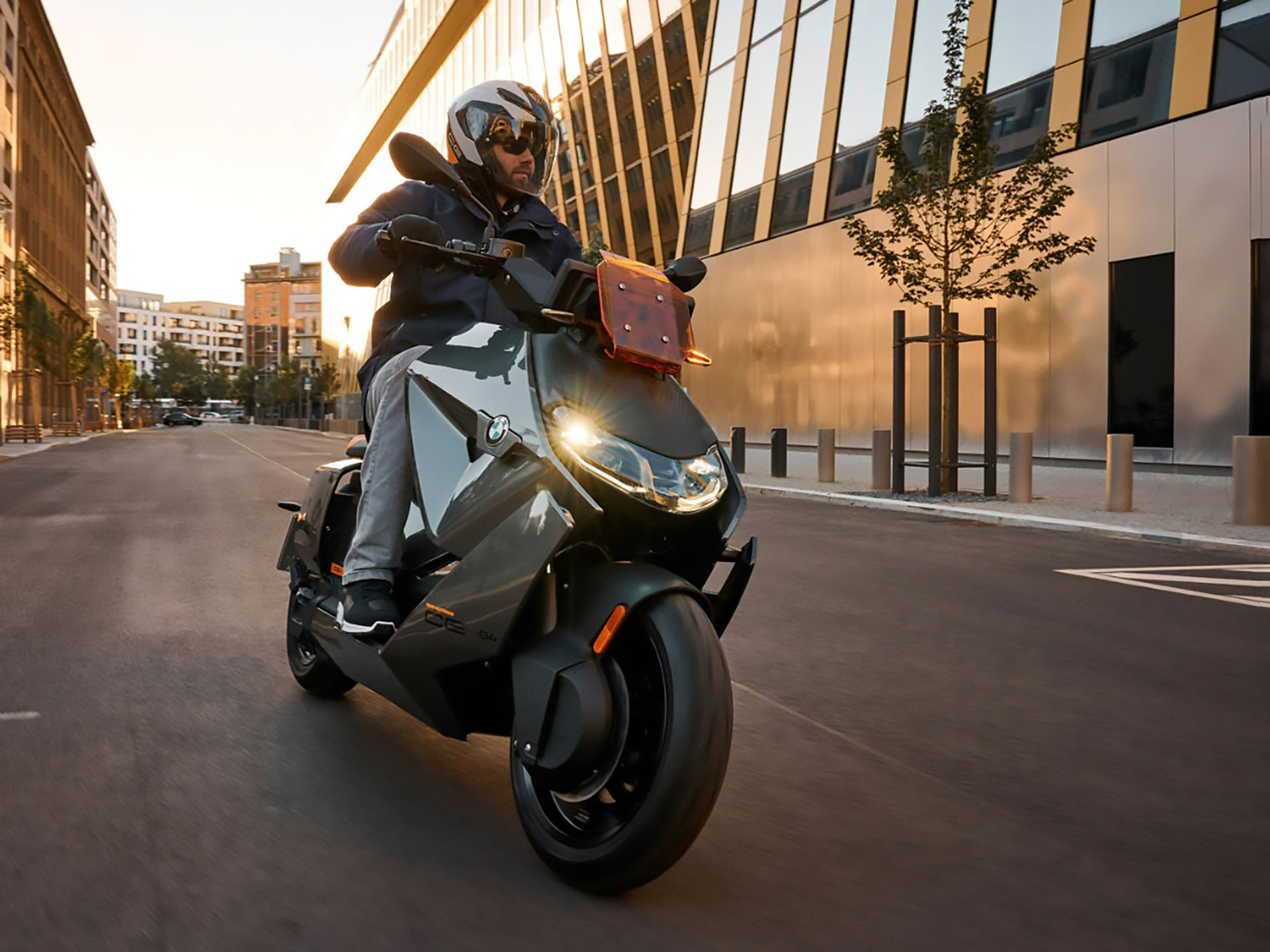 2023 BMW CE 04 in Fort Myers, Florida - Photo 3