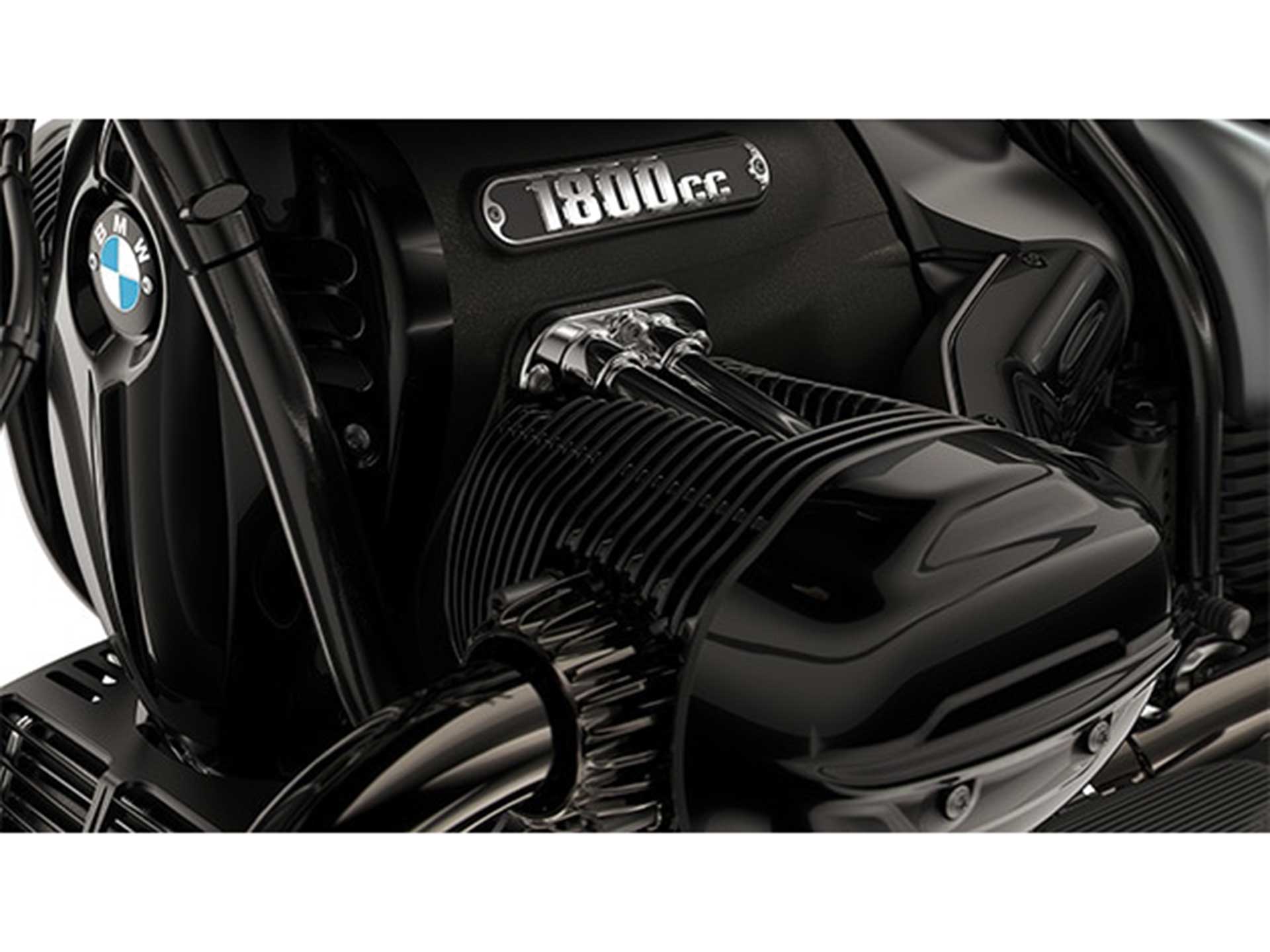 2024 BMW R 18 Roctane in Fort Myers, Florida - Photo 2