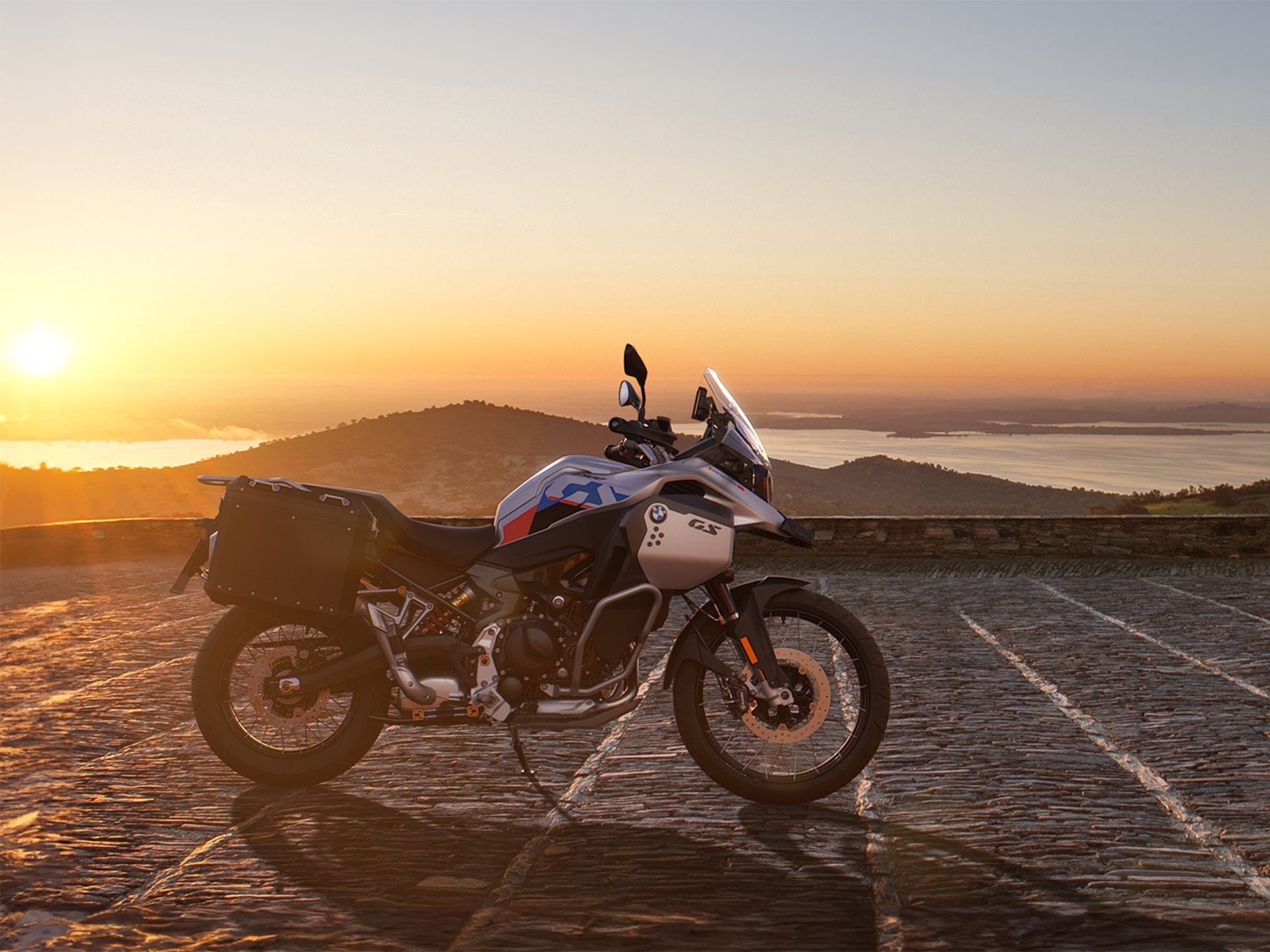 2024 BMW F 900 GS Adventure in Lexington, Kentucky - Photo 9