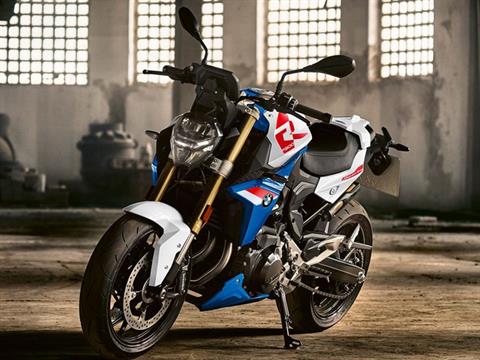 2024 BMW F 900 R in Fort Myers, Florida - Photo 13