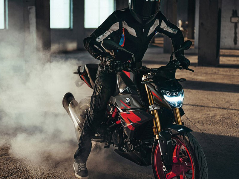 2024 BMW G 310 R in Fort Myers, Florida - Photo 12