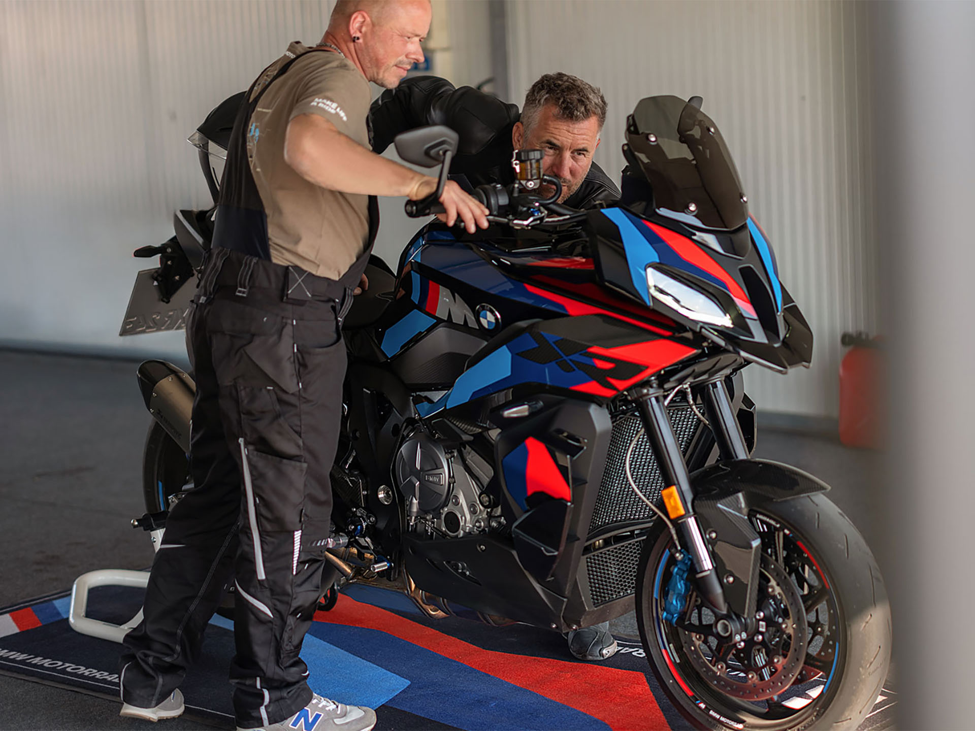 2024 BMW M 1000 XR in Lexington, Kentucky - Photo 18