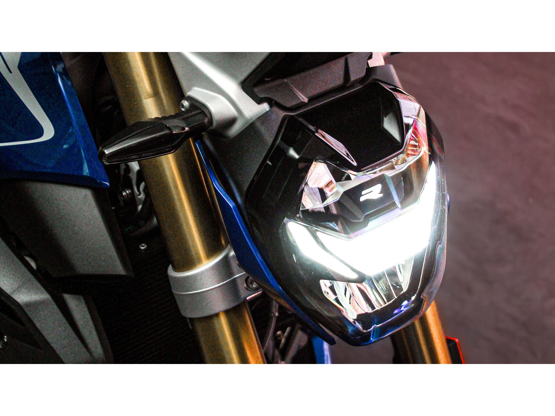 2024 BMW R 1250 R in Fort Myers, Florida - Photo 11