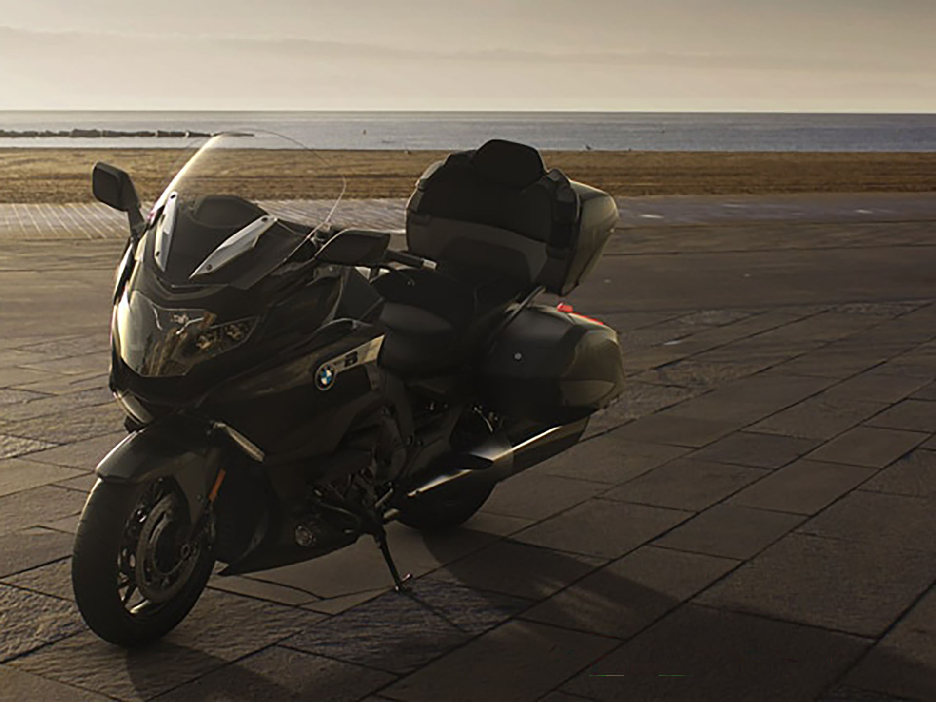 2024 BMW K 1600 Grand America in Lexington, Kentucky - Photo 16