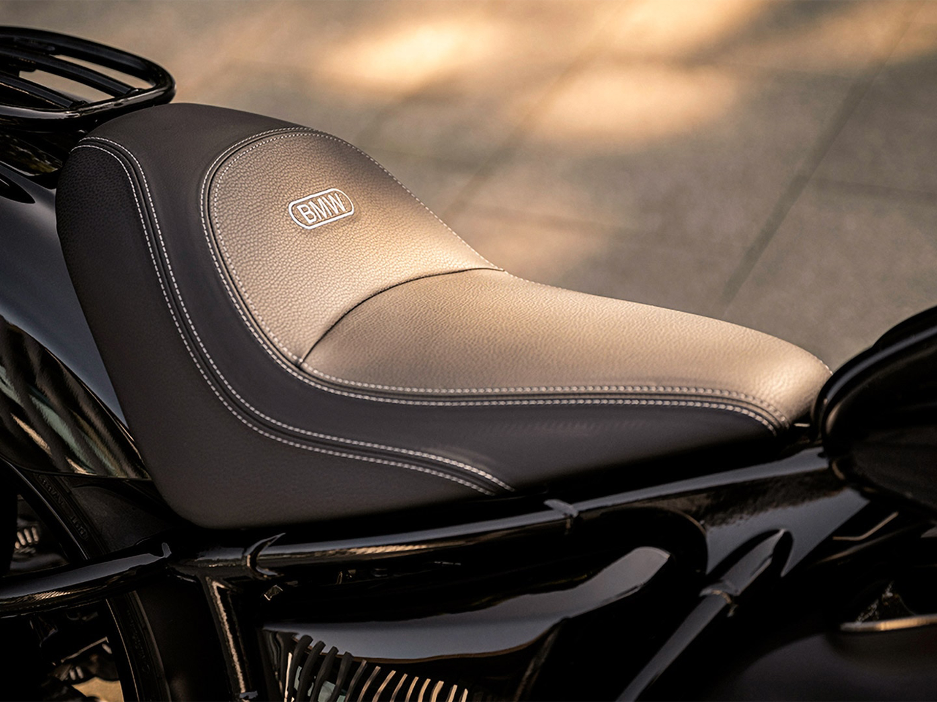 2025 BMW R 18 Classic in Richfield, Minnesota - Photo 10