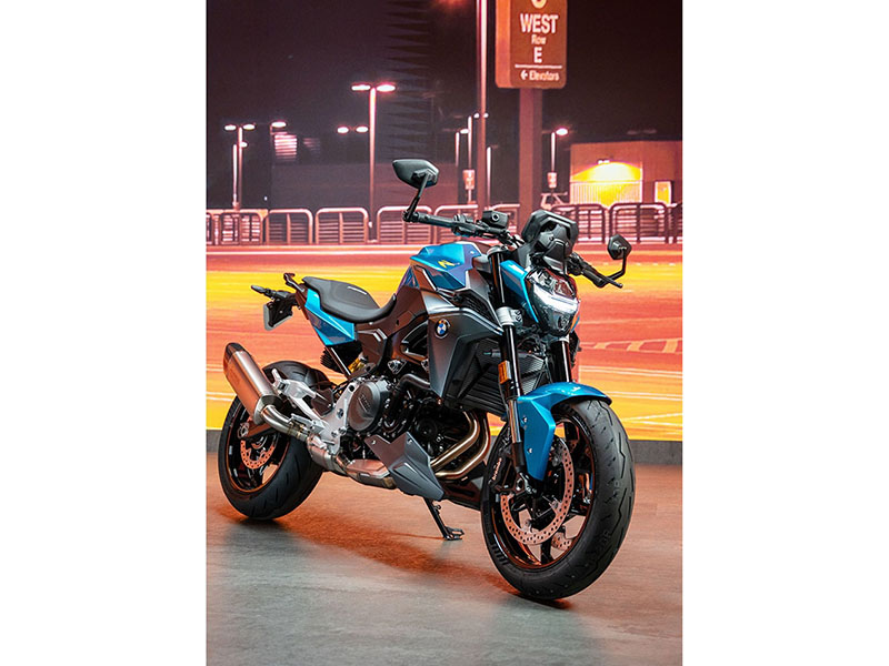 2025 BMW F 900 R in Lexington, Kentucky - Photo 14