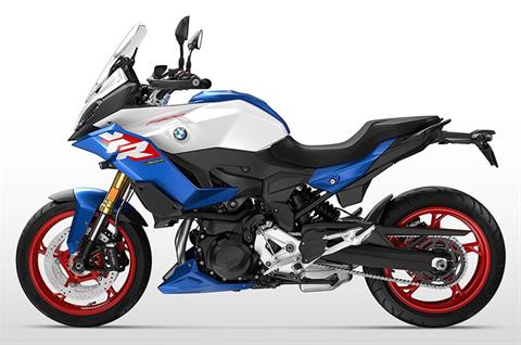 2025 BMW F 900 XR
